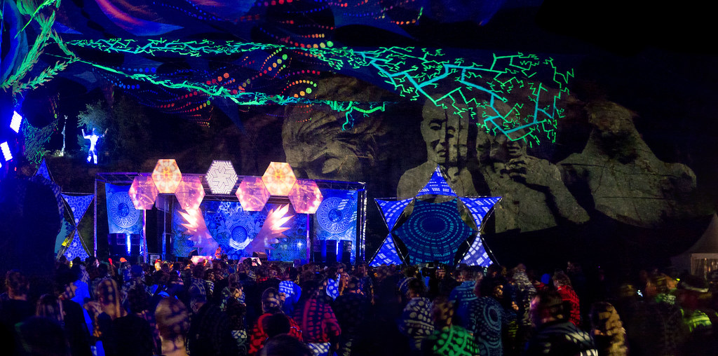 paradise Festival 13_mapping & slide PROJECTIONS